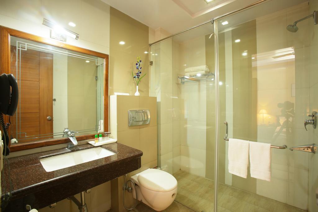 Emblem Hotel Sector 14 Gurgaon Dış mekan fotoğraf