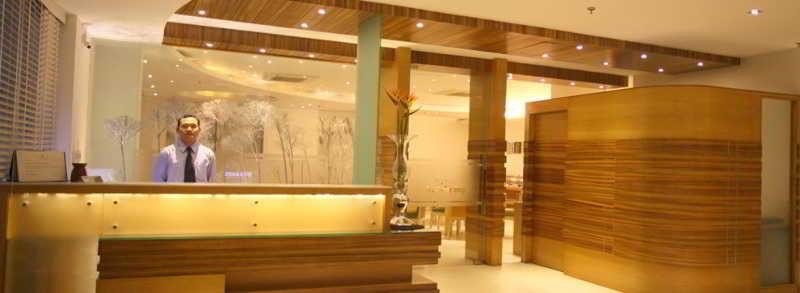 Emblem Hotel Sector 14 Gurgaon Dış mekan fotoğraf