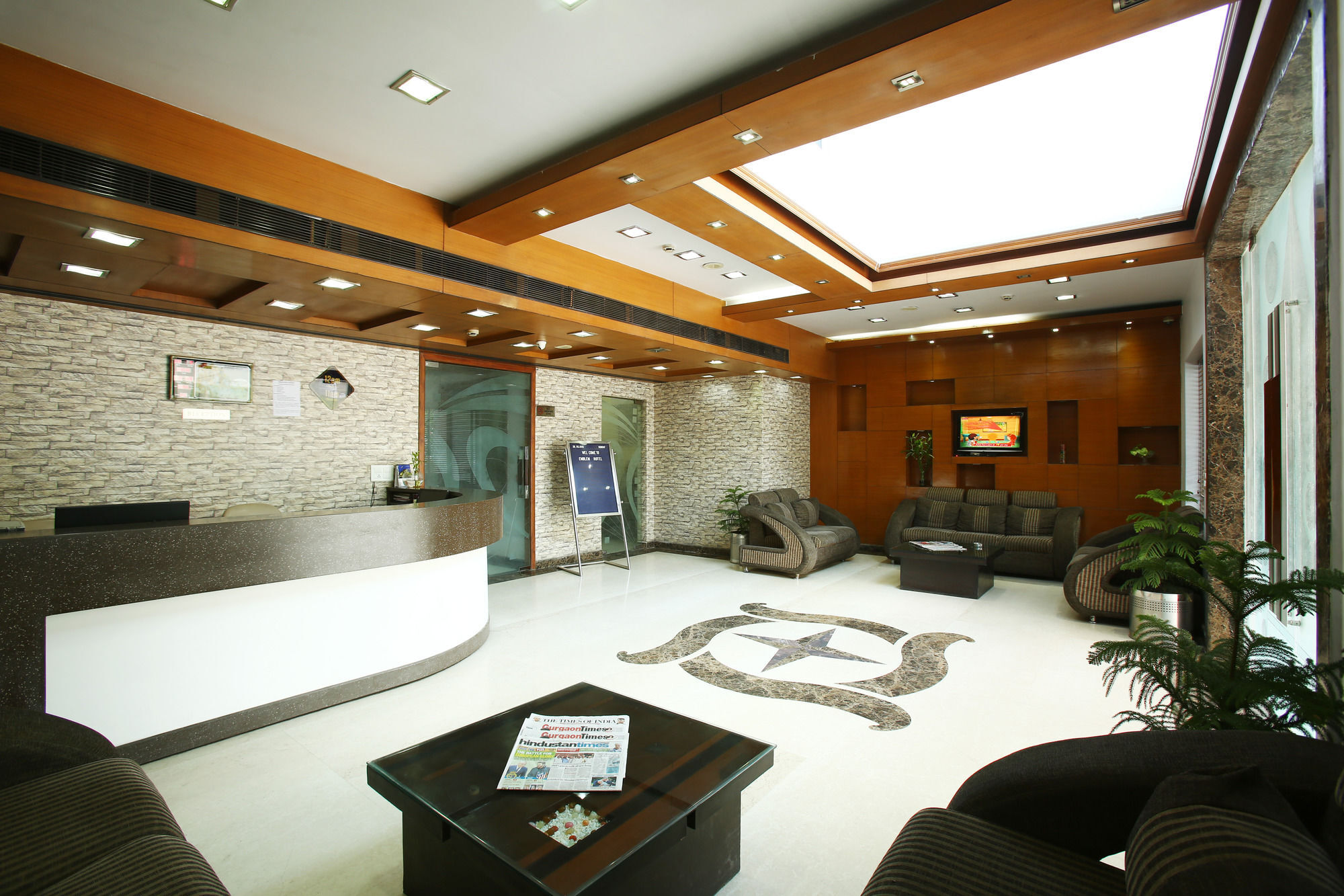 Emblem Hotel Sector 14 Gurgaon Dış mekan fotoğraf