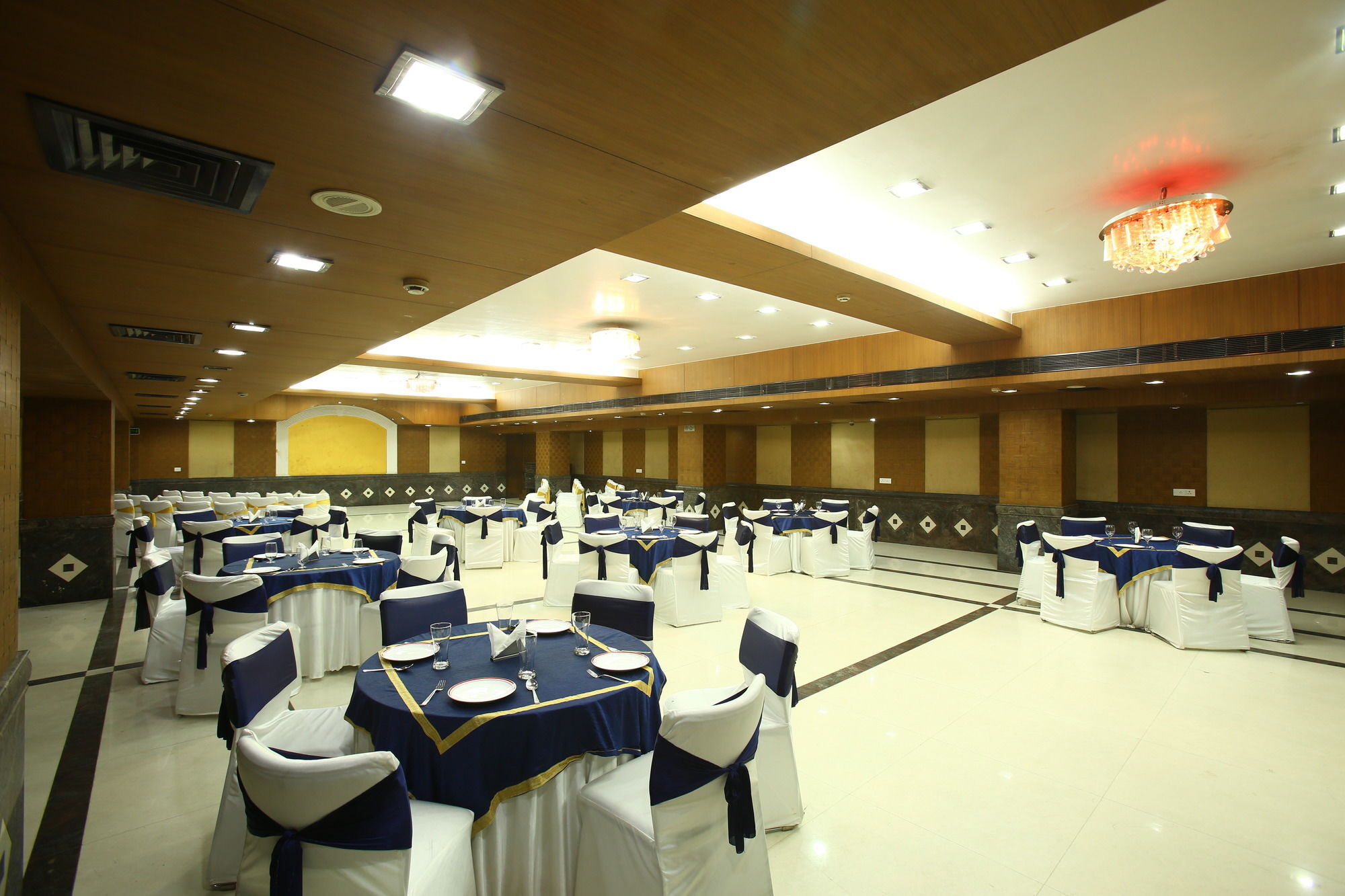 Emblem Hotel Sector 14 Gurgaon Dış mekan fotoğraf