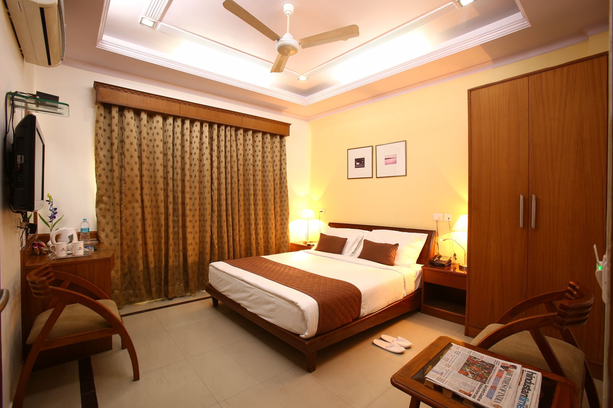 Emblem Hotel Sector 14 Gurgaon Dış mekan fotoğraf